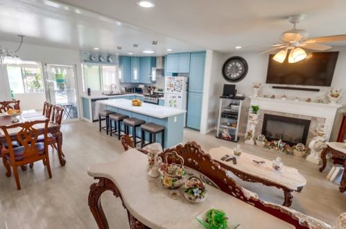 933 Dimarino St, San Diego CA 92114-3024 exterior