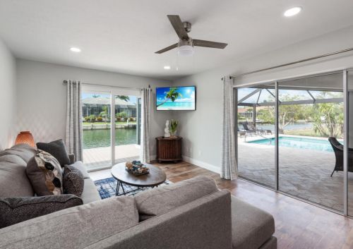 773 Holly Ct, Marco Island FL  34145-1915 exterior