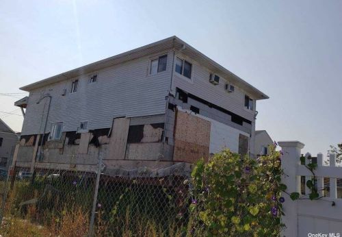 102 West Blvd, East Rockaway, NY 11518-2503