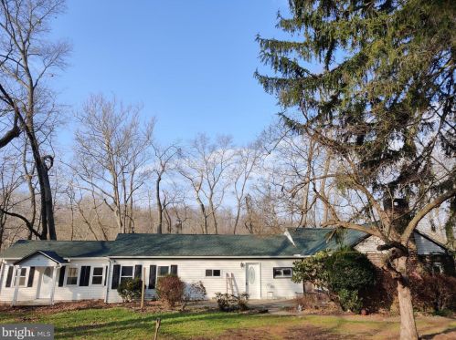 1531 Salford Station Rd, Harleysville, PA 19438-1523