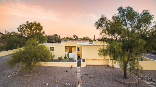 3100 Mojean St, Tucson, AZ 85745-1549