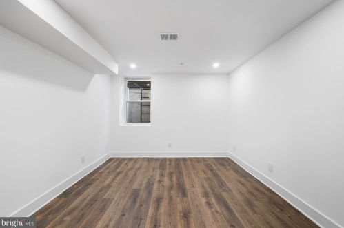 734 Dudley St, Philadelphia PA 19148-2340 exterior