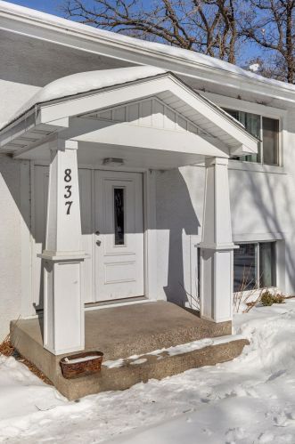837 Northdale Blvd, Minneapolis MN  55448-3231 exterior