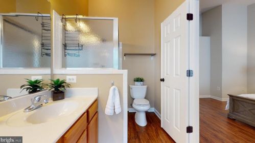 8459 Carmela Cir, Springfield VA  22153-4017 exterior