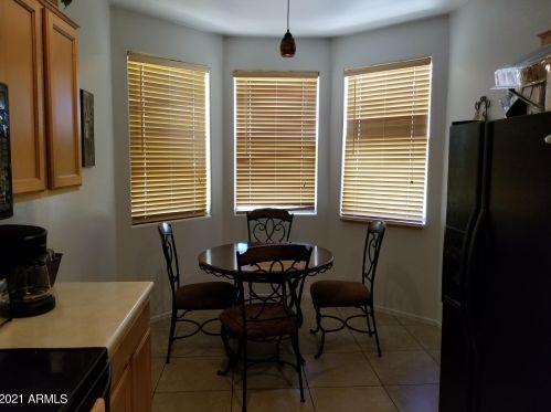 2723 Carson Rd, Phoenix, AZ 85042-5926
