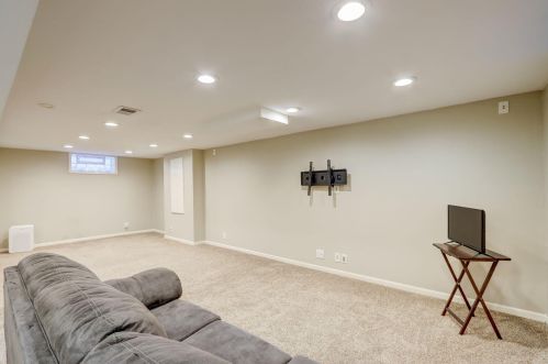 2850 77th St, Milwaukee WI  53219-2766 exterior