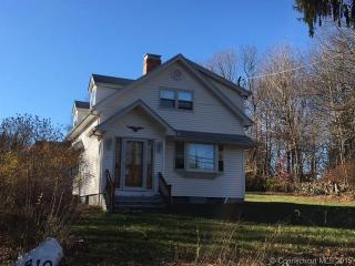 410 Dogburn Ln, Orange, CT 06477-2650