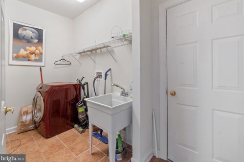 2716 Hollywell Ct, Bowie MD  20721-3013 exterior