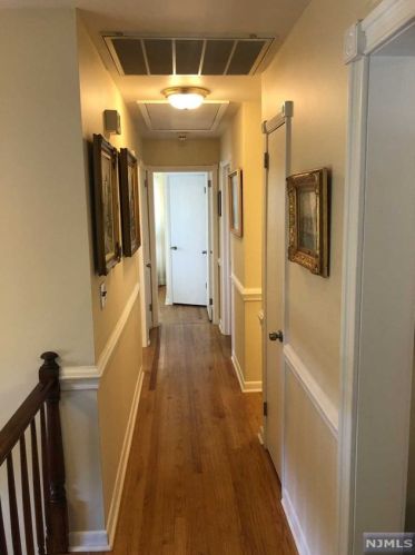 1105 Steuben Ave, N Milford NJ  07646-3264 exterior
