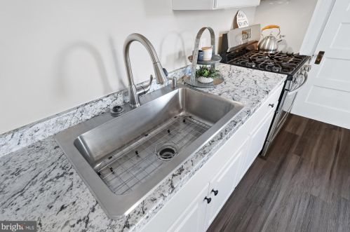 9 Orch St, Hanover PA 17331-3331 exterior