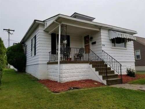 820 Allwine Ave, Jeannette, PA 15644-1930