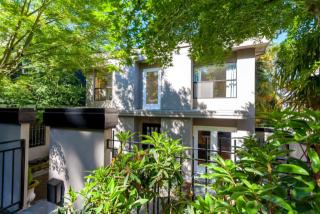 1115 33rd Ave, Seattle, WA 98122-5129