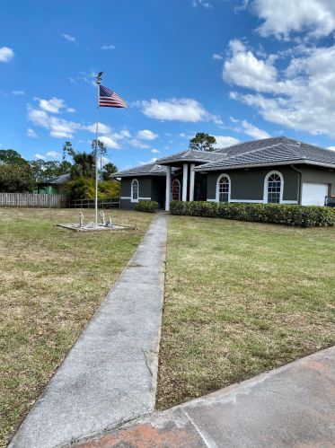 17566 84th Ct, Town Of Loxahatchee Groves, FL 33470-2617