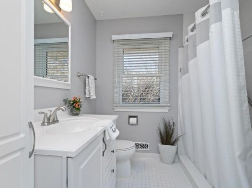 6731 Plymouth Ave, Minneapolis MN 55427-4644 exterior