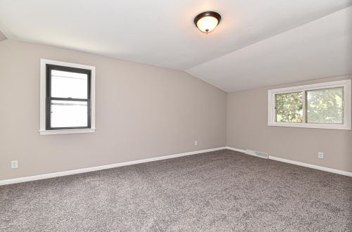 8912 Auer Ave, Milwaukee WI  53222-3624 exterior