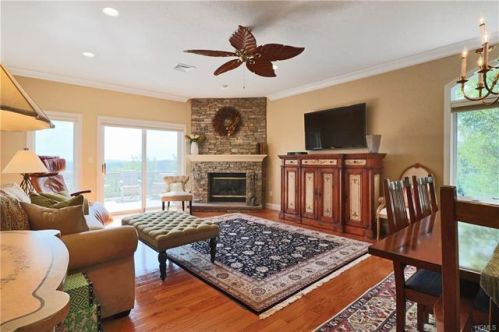 889 Heritage Hls, Somers Town, NY 10589-3114