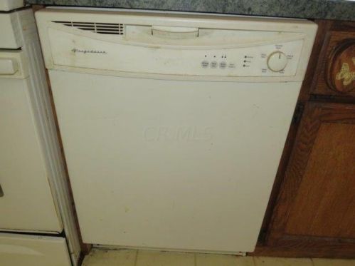 8475 Mink St, Pataskala OH  43062-8870 exterior