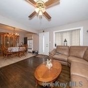 42 Broadway, Babylon NY  11704-5408 exterior