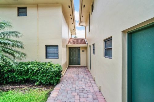 4150 Kittiwake Ct, Boynton Beach, FL 33436-5212