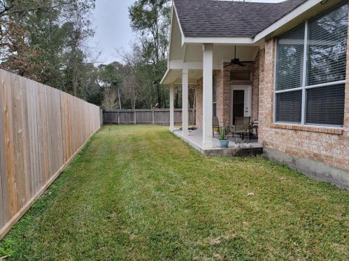 10206 Dover Fls Ct, Humble TX  77338-2844 exterior