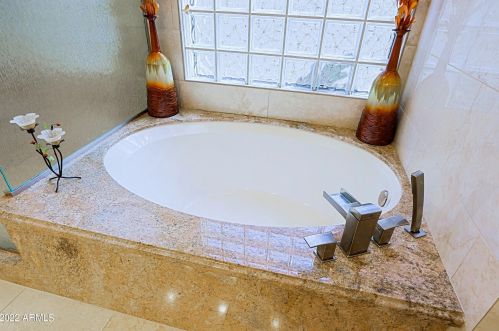 6860 Amber Sun Dr, Scottsdale AZ 85266-7034 exterior