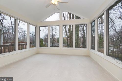 7317 Pinewood St, Falls Church VA  22046-2725 exterior