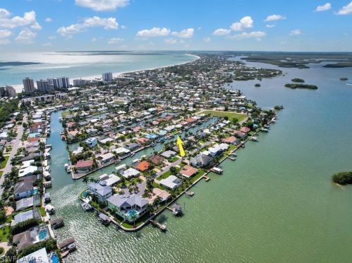 13 Palmview Blvd, Fort Myers Beach FL  33931-4519 exterior