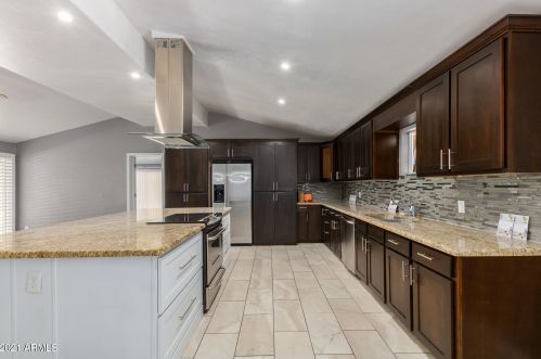 1202 Bethany Home Rd, Phoenix AZ  85015-1938 exterior