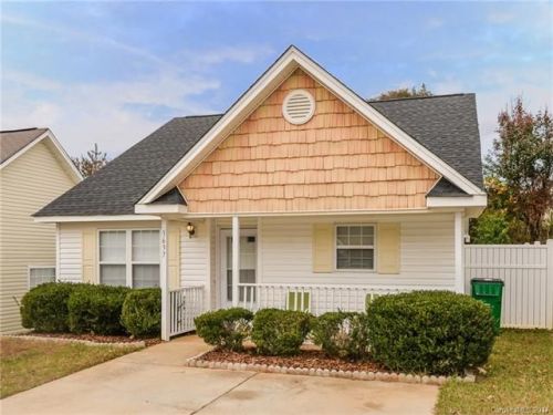 3637 Silver Ore Ln, Charlotte, NC 28216-2774