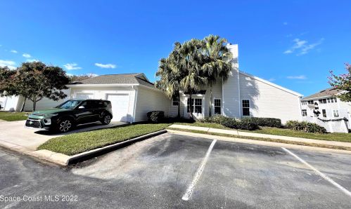 1965 Westminster Cir, Vero Beach, FL 32966-8021