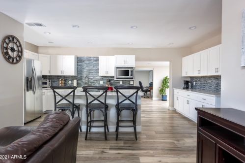 3402 35 Pl, Phoenix AZ 85032-5117 exterior