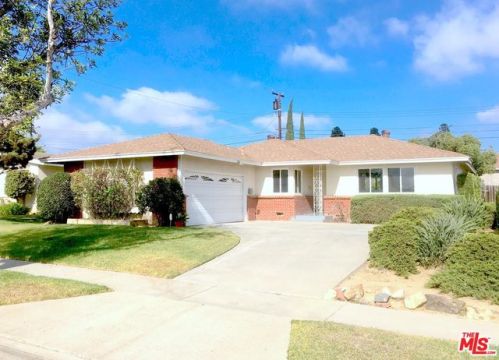 19208 Annalee Ave, Long Beach, CA 90746-2616