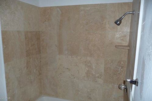 7106 68th Ave, Glendale, AZ 85303-2657