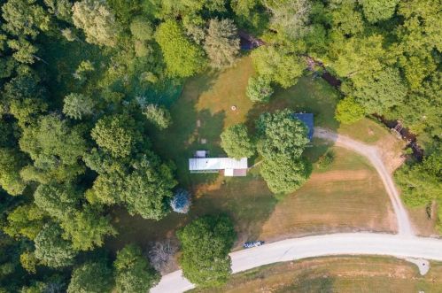 1683 Gobblers Run Rd, Shelocta, PA 15774-8138