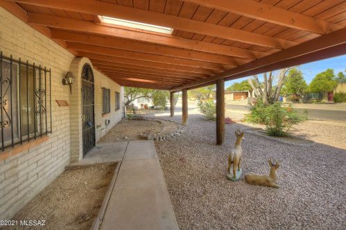 542 Chalet Ave, Tucson, AZ 85748-3341
