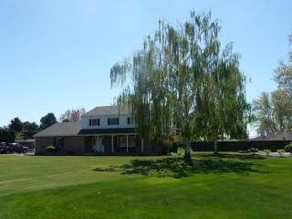 4804 Irving St, Pasco, WA 99301-3050