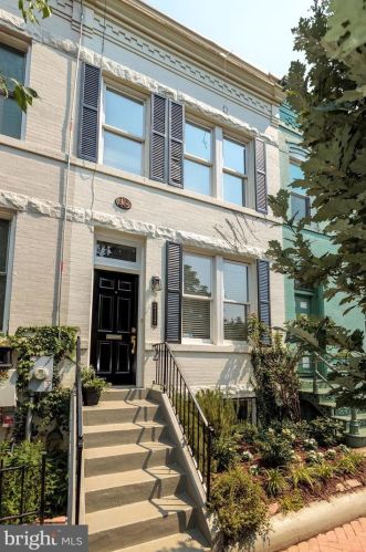 2117 Newport Pl, Washington, DC 20037-3002