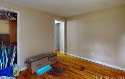 43 James St, Colchester CT  06415-1118 exterior