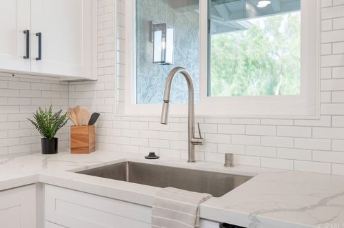 9746 Chestnut St, Lakeside CA  92040-4202 exterior