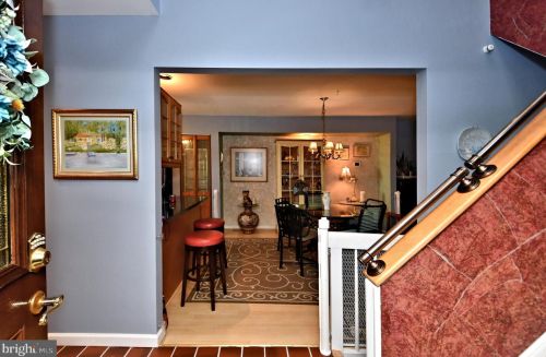 114 Hamlet Dr, Norristown, PA 19406-1754