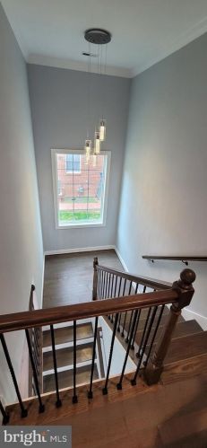 6912 Westlawn Dr, Falls Church VA  22042-2653 exterior