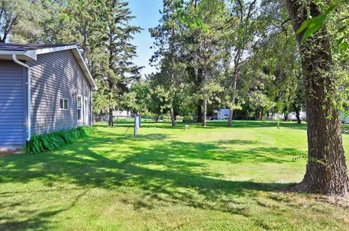 2855 2nd Ave, Faribault MN  55021-1902 exterior
