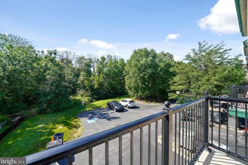 332 Jefferson Ave, Downingtown PA 19335-2701 exterior