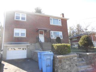 53 Martone St, Waterbury CT  06708-1518 exterior