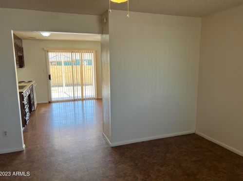 2838 70th Dr, Phoenix AZ  85035-1444 exterior