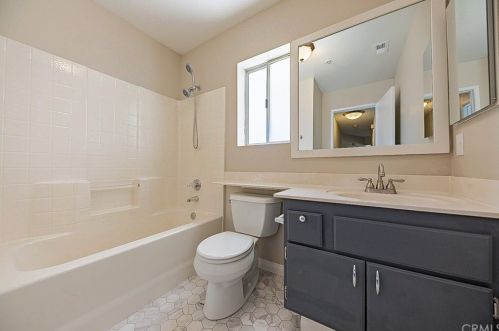 3259 Tamarind Ave, Rialto CA  92377-3657 exterior