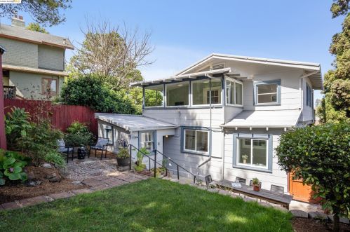 1510 Holman Rd, Oakland CA  94610-1833 exterior