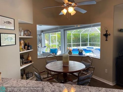 3843 9th Ln, Vero Beach FL  32960-6122 exterior