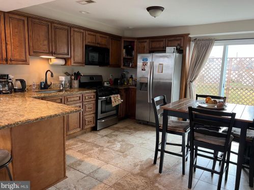 102 Quay Blvd, Brigantine City NJ  08203-3439 exterior