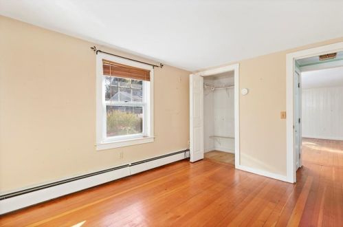 10 Wayne St, South Kingstown RI  02882-3814 exterior